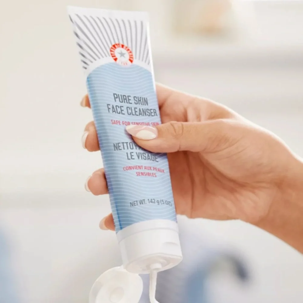 FIRST AID BEAUTY Travel Size Pure Skin Face Cleanser Travel Size 1oz NIP
